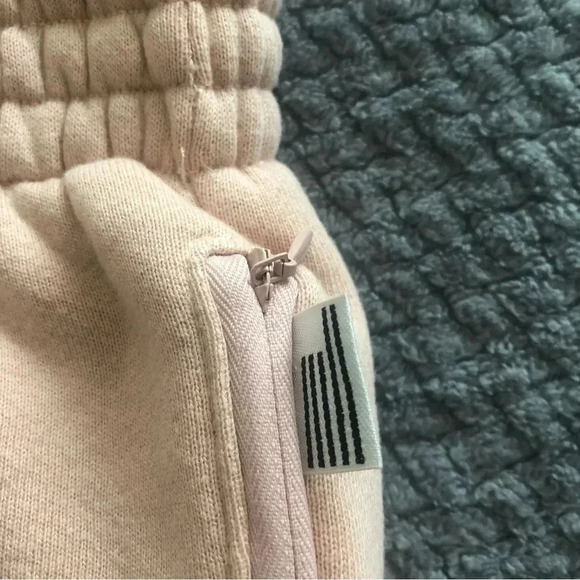 Good American the high waist sweat short blush pink size small - Picture 5 of 12